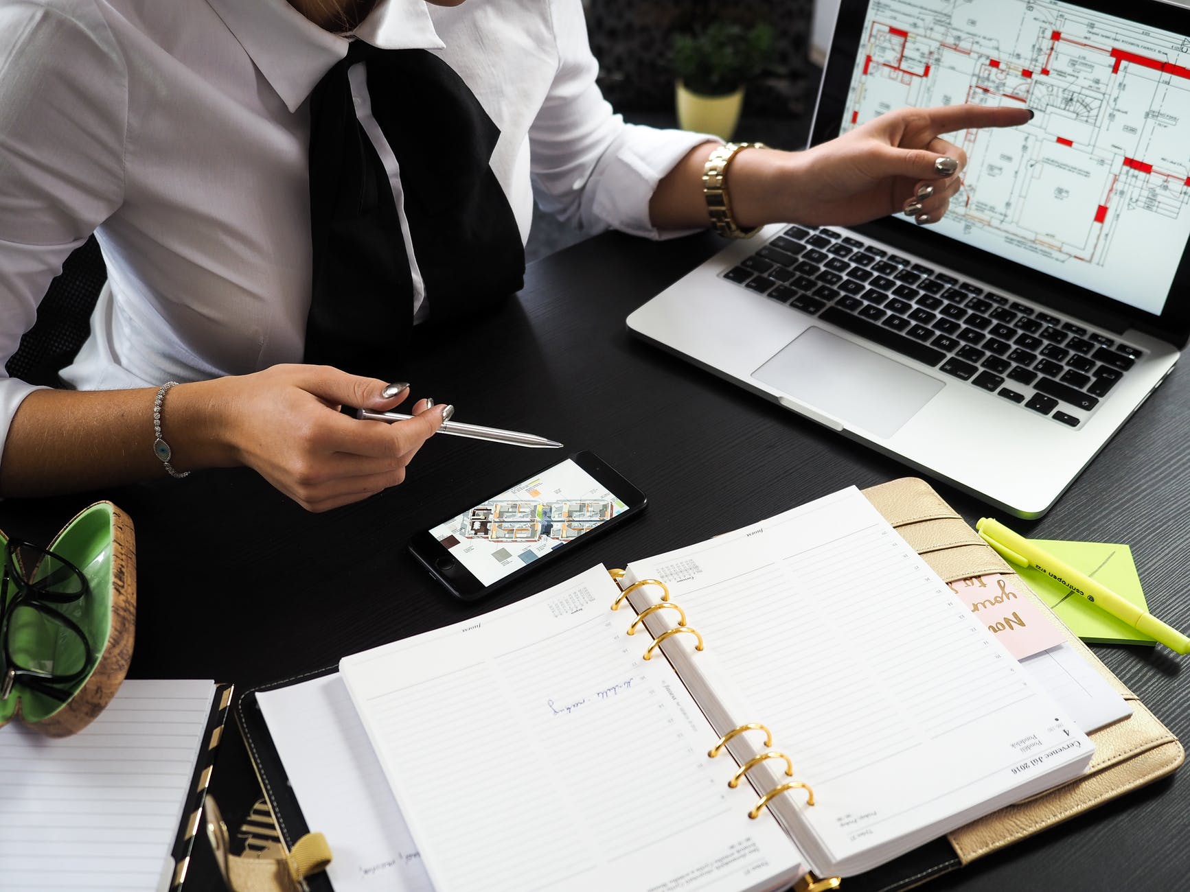 Como funciona o mercado imobiliário? Entenda agora